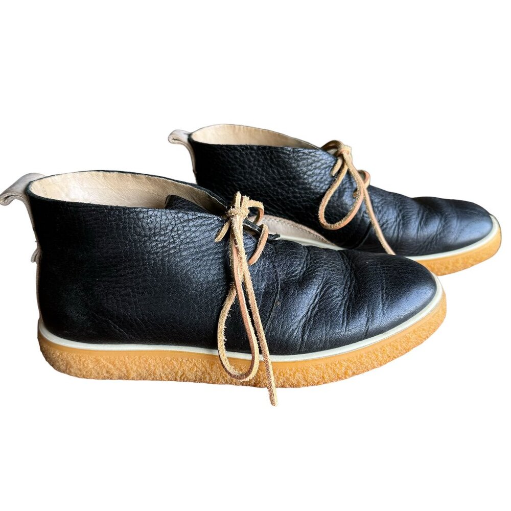 Ecco Chukka Boots Womens size 5, EU 36, Black Crepetray Crepe Soles, Lace Up